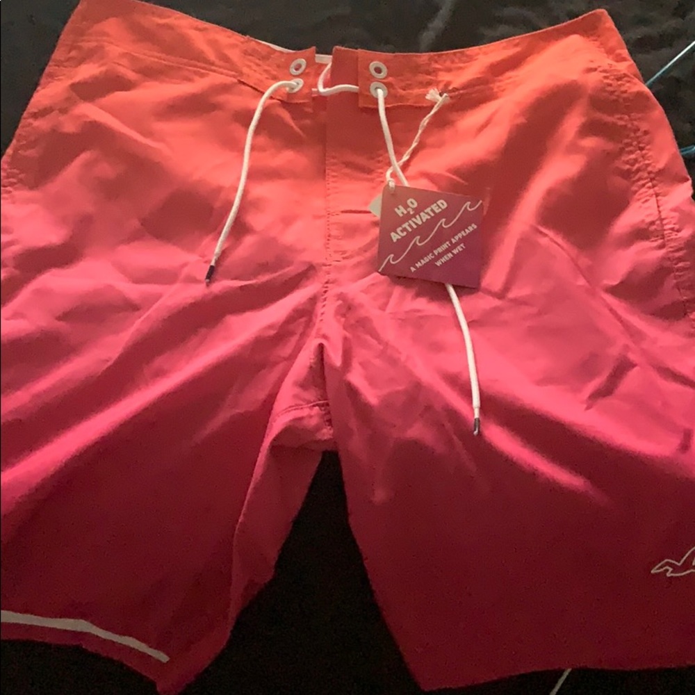 men’s swim trunks